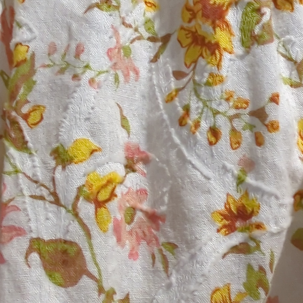 Hester & Orchard Harmony Lace Peasant Blouse W/Ruched Button Front & 3/4 Sleeves - Picture 3 of 16